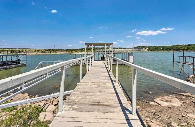 Cozy Lake Brownwood Home w/ Boat Dock & Deck!