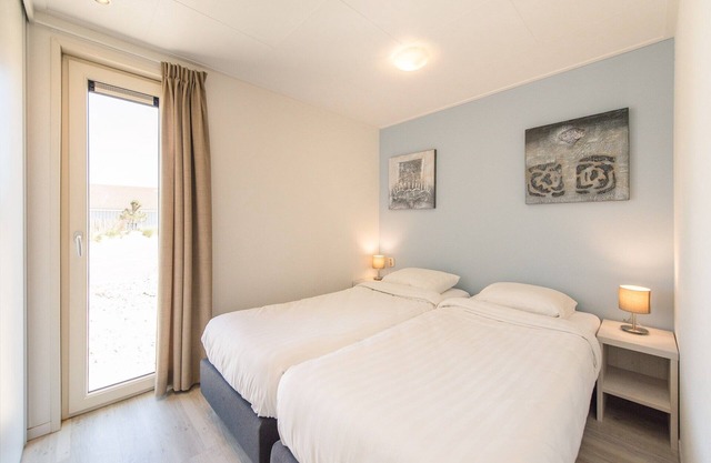 Cozy Lodge by Hollum