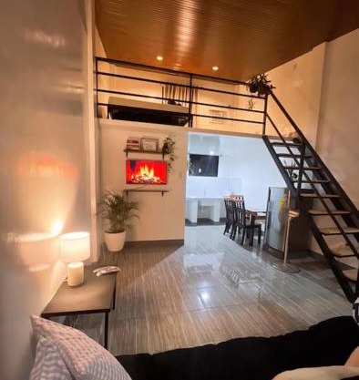Cozy Loft Near the Airport & Beach-Unit I