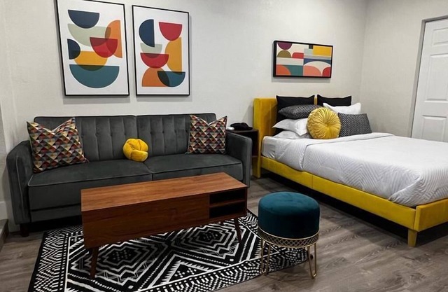 Cozy, Mid-Century Modern Retreat