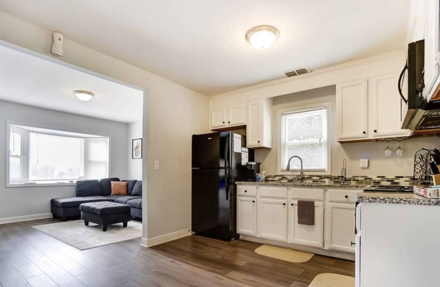 Cozy Mid-Term Rental! Best Value