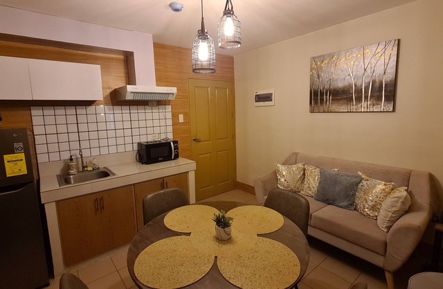 Cozy Mika's Home located at the Heart of Dumaguete (Two Bed Rooms Condo Unit)