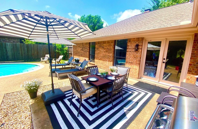 Cozy Modern Farmhouse with pool! Close to downtown Wylie!