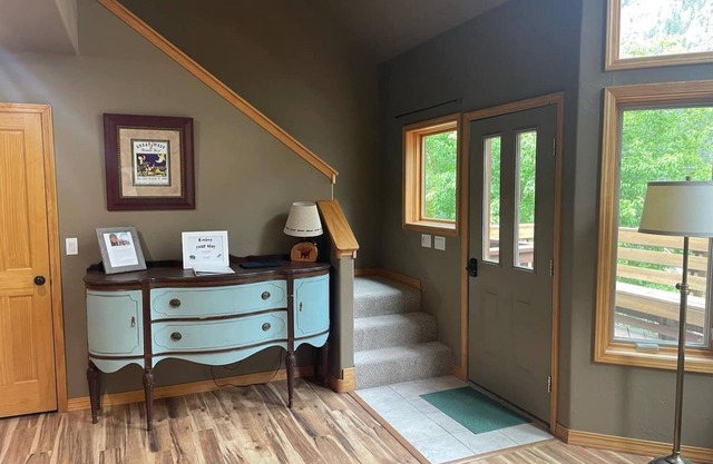 Cozy Mountain Escape 2-Bedroom Townhome in Beautiful Ouray