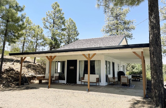 Cozy Mountain Escape w/Views, Wildlife, Elevation