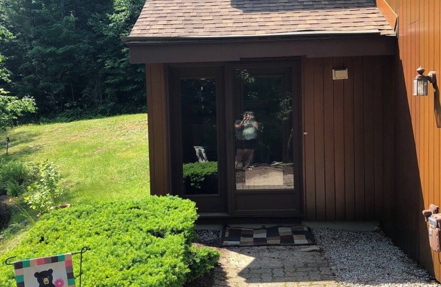 Cozy Mountain Townhouse on Attitash – Minutes to Story Land & Hiking Trails