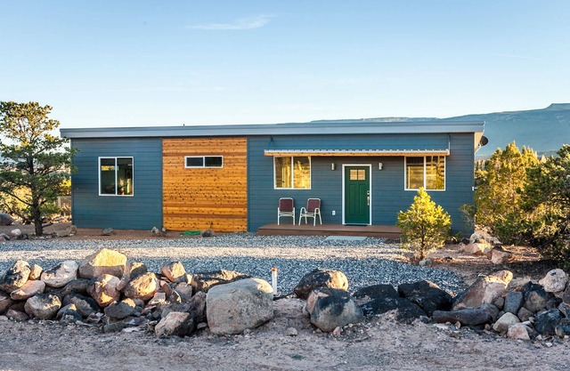 Cozy, New Home with Breathtaking Views/Over 375- 5 star reviews on multi sites