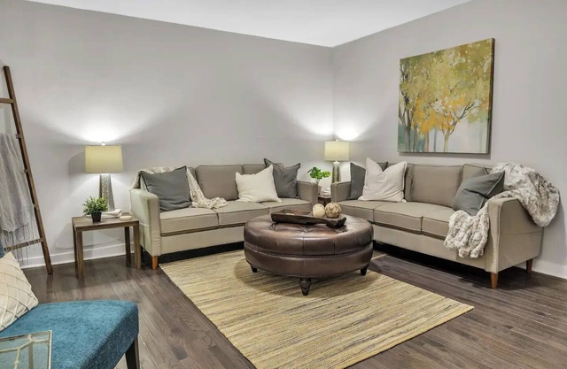 Cozy Newnan Retreat