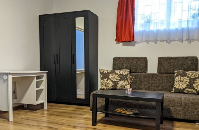 Cozy One Bedroom Flat with Free Parking and WiFi