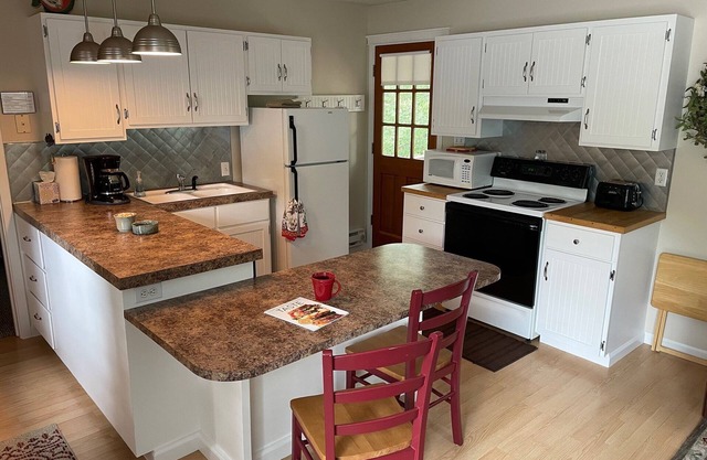 Cozy One bedroom, King bed, One bath house in Hailey near the Big Wood River