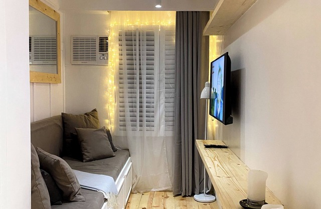 Cozy & Peaceful 2BR with Disney Netflix 65” TV Fast WiFi