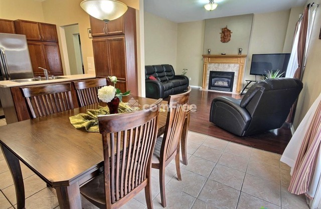 Cozy & Peaceful 5 Bedroom House in Orleans, Ottawa