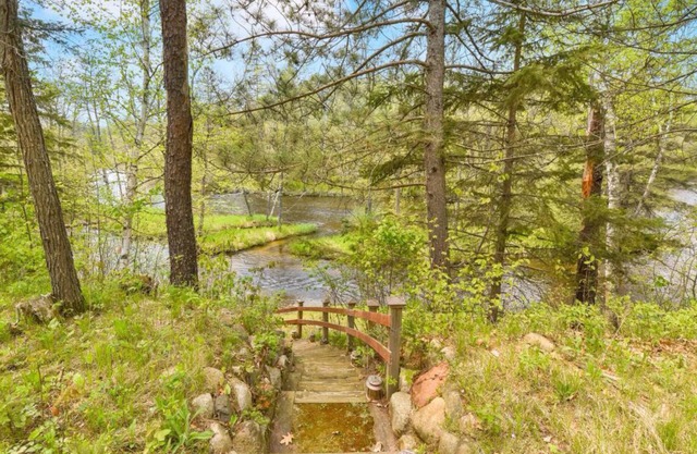 Cozy & Peaceful Little Pine River Retreat