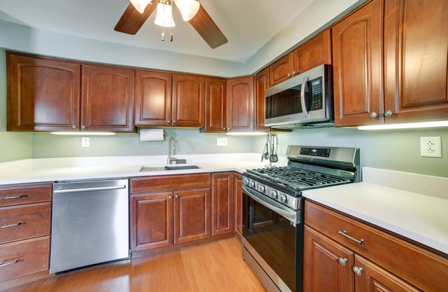 Cozy Pittsburgh Home - 4 Mi to Downtown!