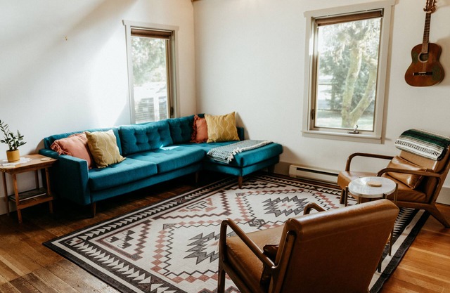 Cozy PNW cottage w/firepit+fenced+dog friendly
