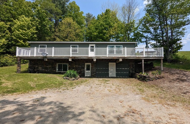 Cozy private country setting - 15 miles from Woodstock