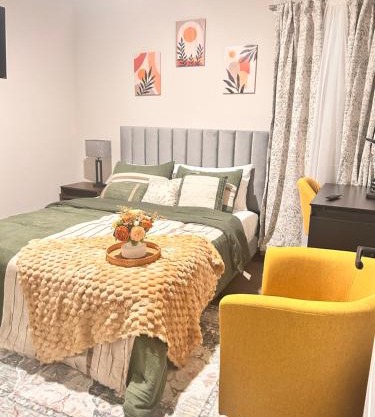 Cozy private room in a new home