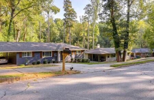 Cozy & Quiet Basement Apartment near Downtown ATL