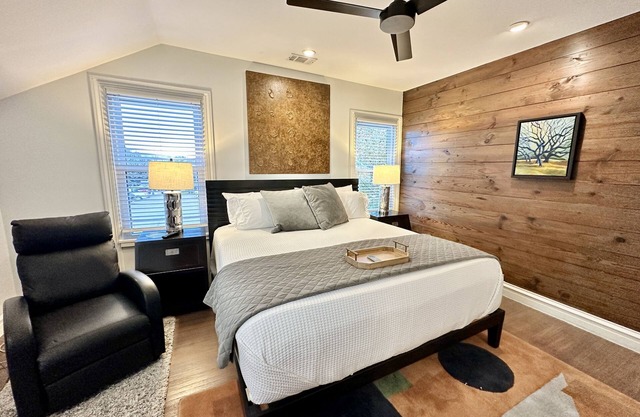 Cozy Quiet Home! PET FRIENDLY! Back to School 2025 Special!