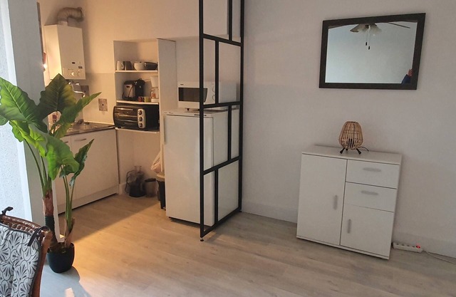 Cozy, quiet studio cabin 24m2 4 people, 500m from the beach