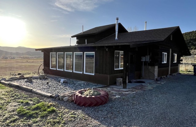 Cozy Ranch House on 46 Acres w/Spectacular Views