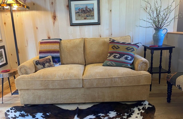 Cozy Ranch Setting Apartment Only 20 Minutes to Glacier National Park