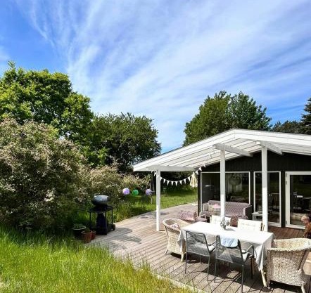 Cozy Retreat Near Sejerøbugten