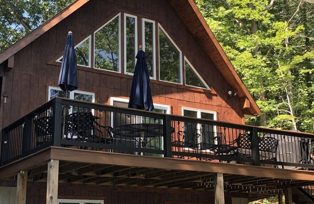 Cozy retreat on New Hampshire's Balch Lake