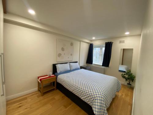 Cozy Room in Modern Apartment - Perfect Location
