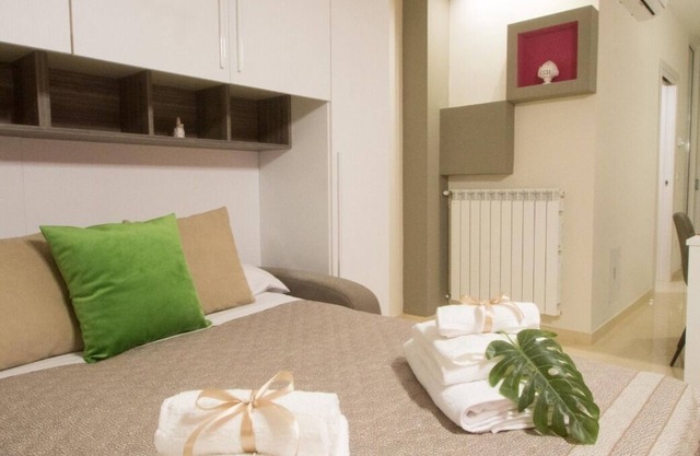 Cozy room in urban center with indoor parking