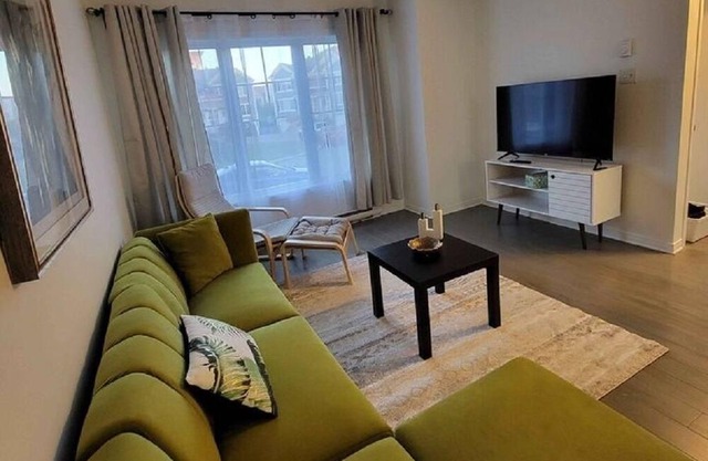 Cozy rooms in great condo townhouse!