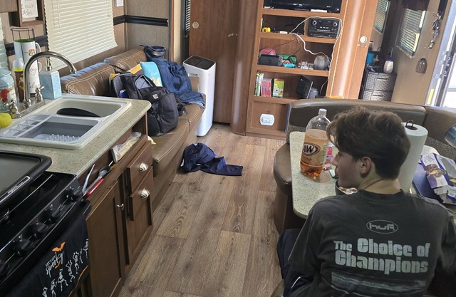 Cozy RV in peaceful Sandia with WiFi, AC,Lake Corpus Chrisit Access nearby