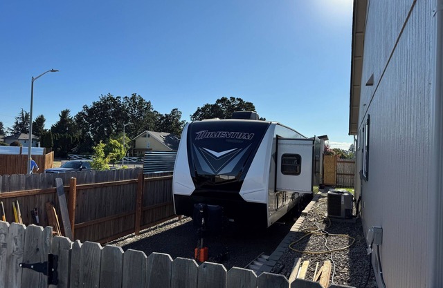 Cozy RV in Pleasant Stayton with AC/heat
