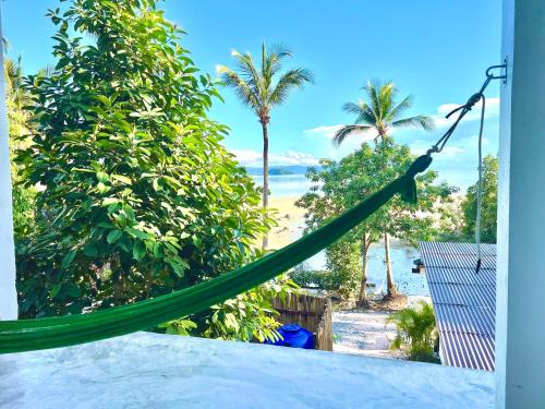 Cozy Seaview Beach Studio