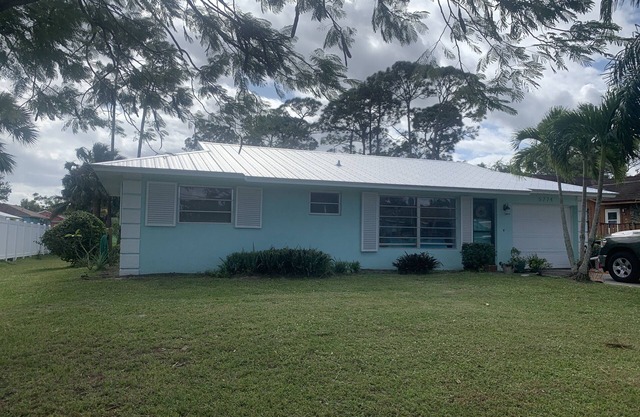 Cozy Southern Florida House 7 minutes from the beach