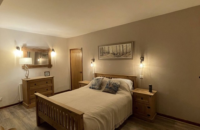 Cozy stable conversion in a lovely area surrounded by beautiful walks!