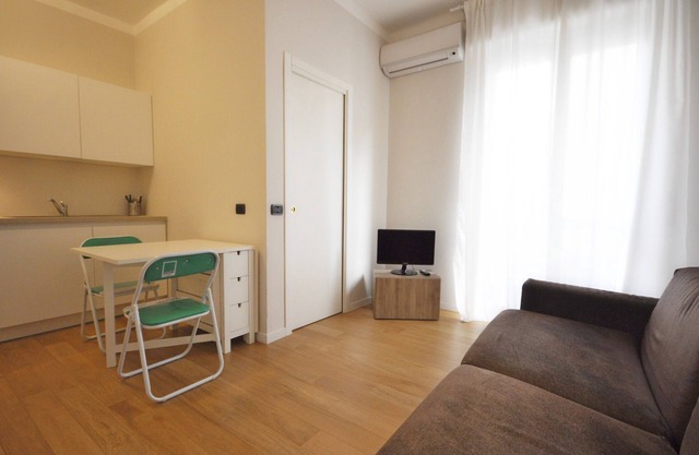 Cozy studio apartment near City Life Fiera Milan