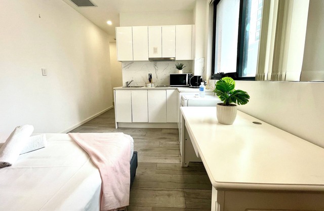 Cozy studio at Heart of Burwood