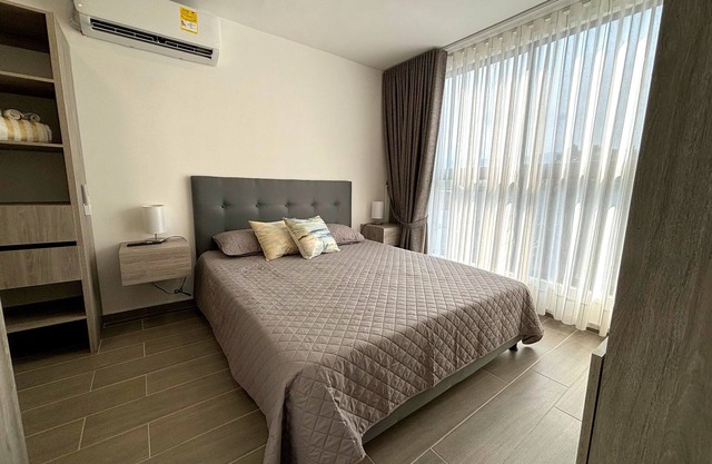 Cozy studio Cali with WiFi, AC, Pool