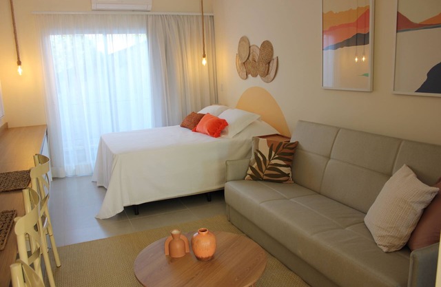 Cozy Studio in Gated Community with Pool in Peruíbe