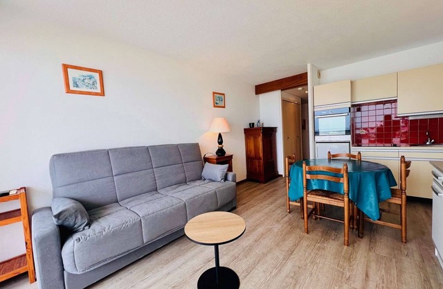 Cozy studio in Quiberon, 27m², near sea, parking, pets accepted