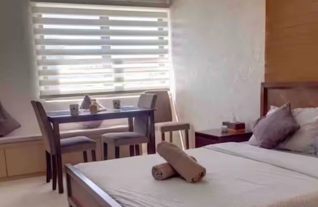 Cozy Studio near Ayala & SM Cebu w/Netflix, YouTube & Disney+