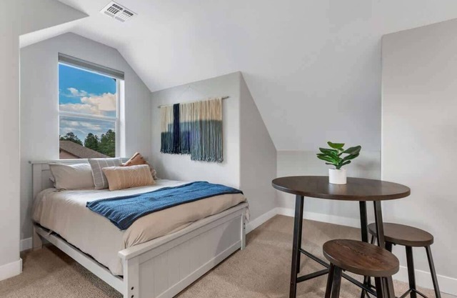 Cozy Studio Space in Williams