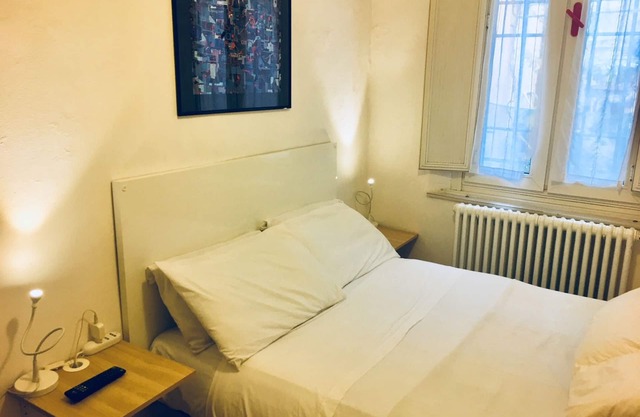 Cozy studio,Wifi,kitchen and bath!