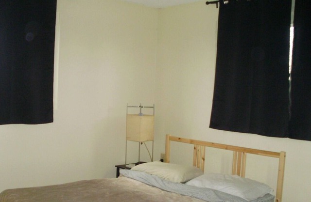 Cozy suite near downtown and the bike path!
