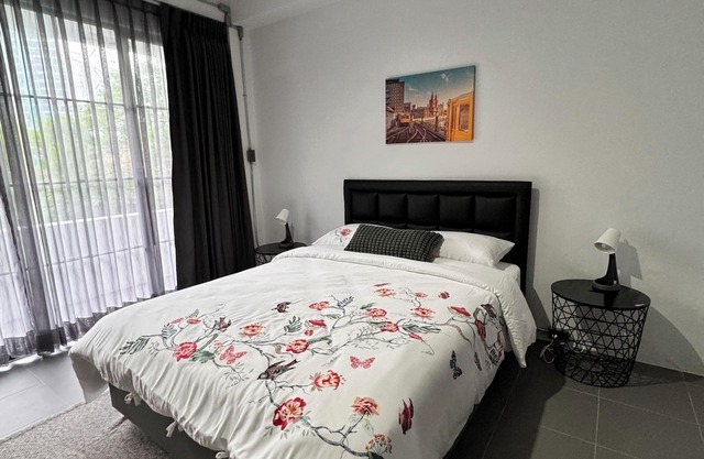 Cozy Sukhumvit House, suit to big group. Near BTS phrakanong.