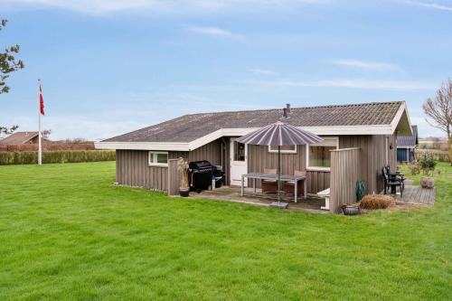 Cozy Summer House Close To The Beach