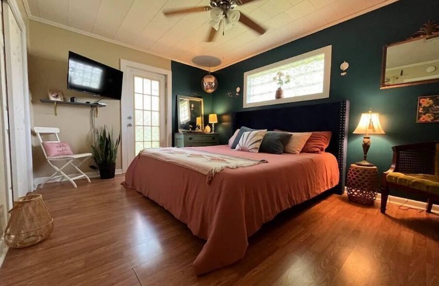 Cozy Sunset Cottage near Lafayette