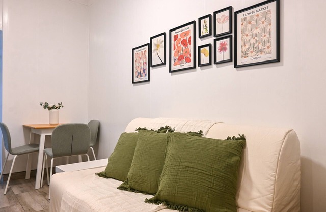 Cozy two-bedroom apartment on Av. Albufera