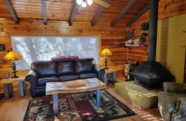 Cozy Two Bedroom Cabin with Fireplace!